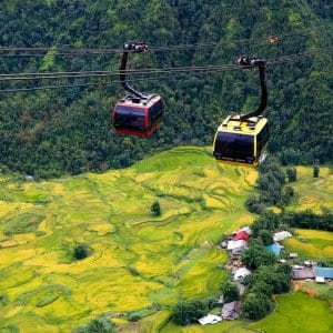 Ruộng bậc thang trên nhìn từ trên carbin Cáp treo Fansipan