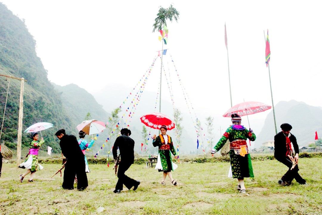 Chợ tình Sapa